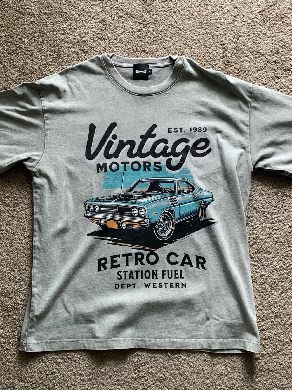 & Other Stories Light Olive Graphic Tee with Teal Car Print